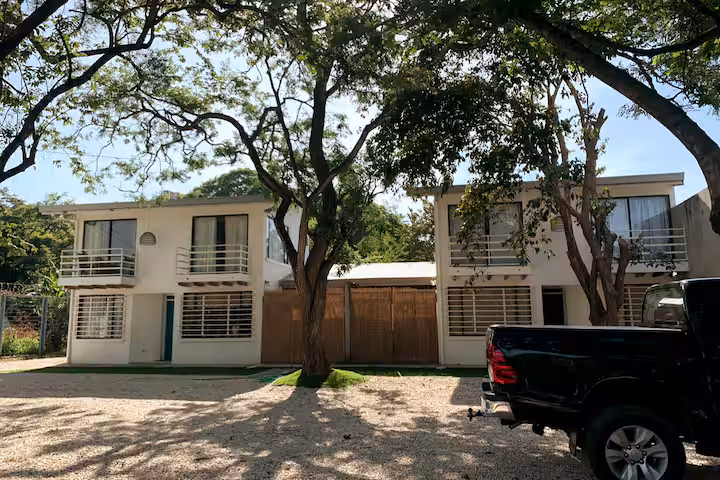 Casa Buda completa: las dos casas juntas para grupos grandes en Liberia